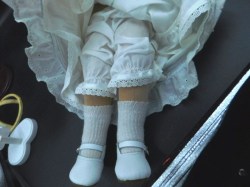 WHITE DRESS DOLL KNIT FACE D
